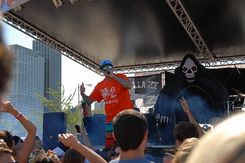 Big Dig 2012 - Vanilla Ice Performing
