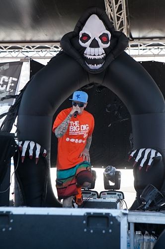 Big Dig 2012 - Vanilla Ice Performing