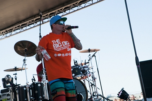 Big Dig 2012 - Vanilla Ice Performing