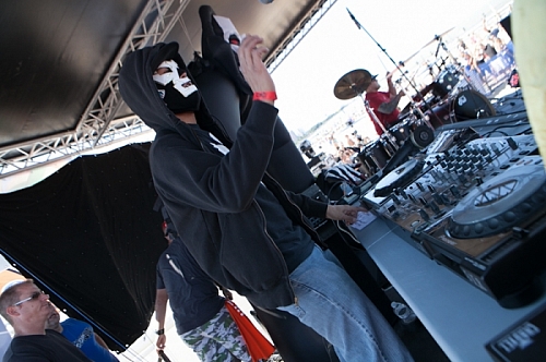 Big Dig 2012 - Vanilla Ice Performing