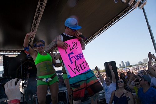 Big Dig 2012 - Vanilla Ice Performing