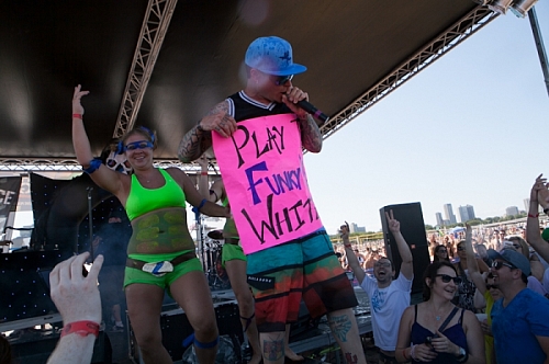 Big Dig 2012 - Vanilla Ice Performing