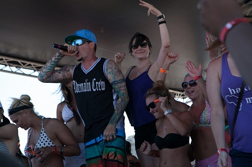 Big Dig 2012 - Vanilla Ice Performing