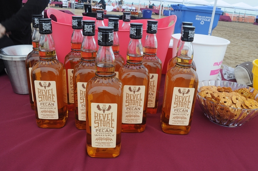 Whiskey, Wine, Swine 2015