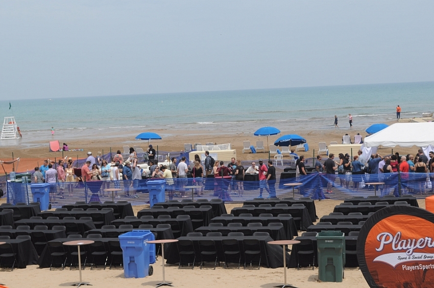 Whiskey, Wine, Swine 2015