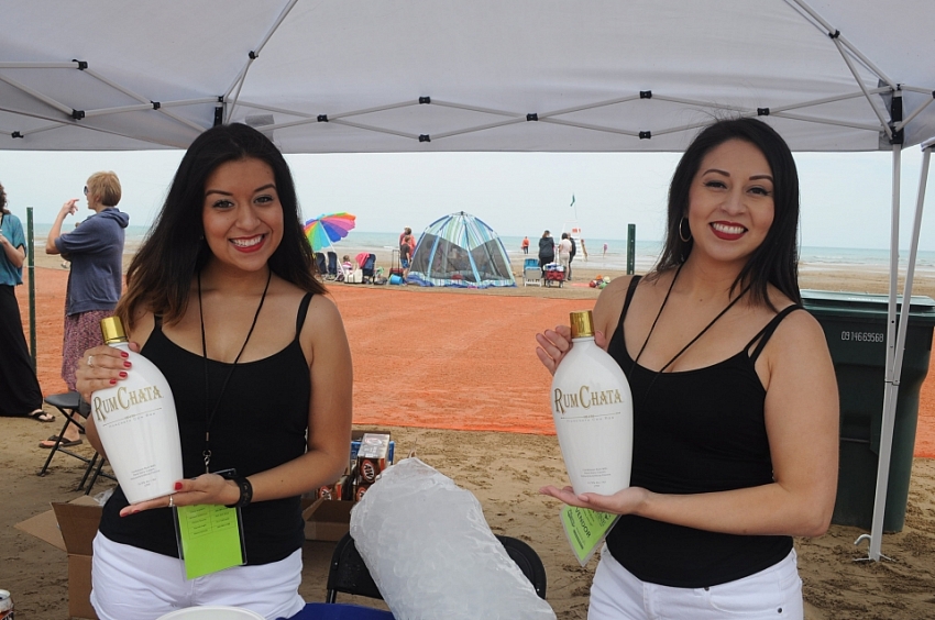 Whiskey, Wine, Swine 2015