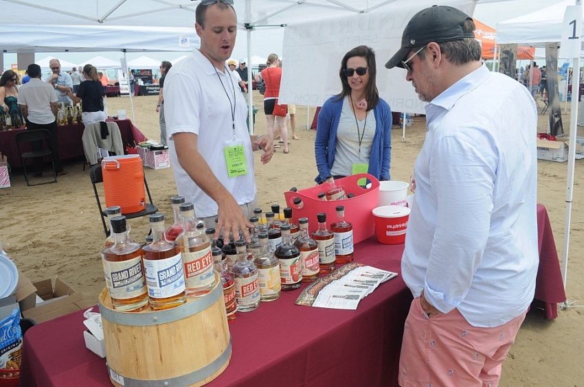 Whiskey, Wine, Swine 2015