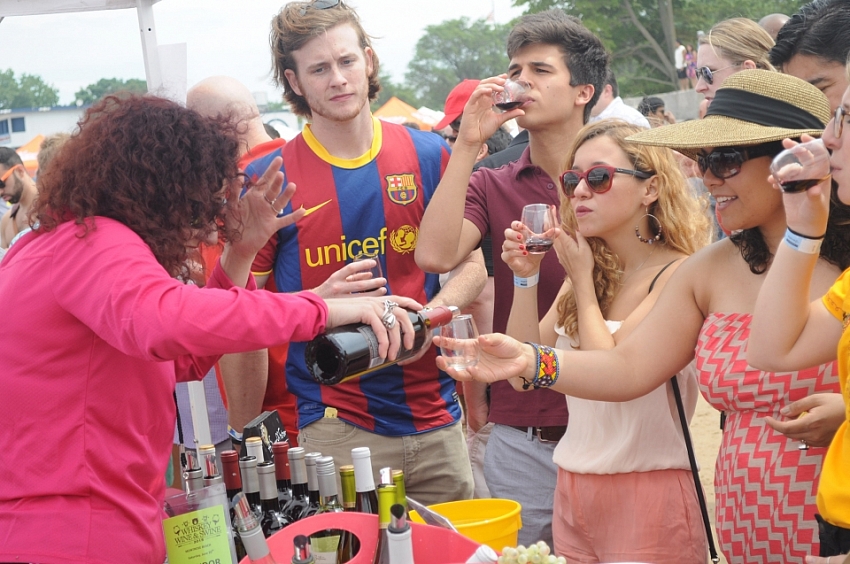 Whiskey, Wine, Swine 2015