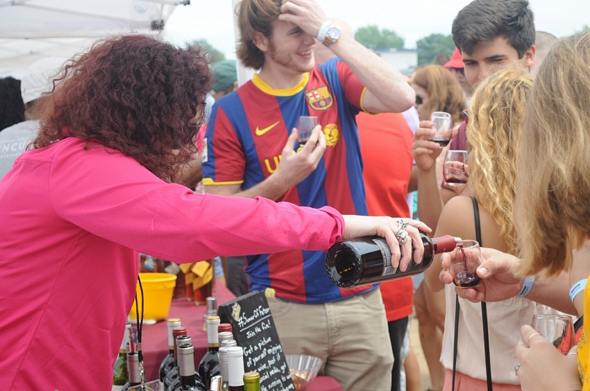 Whiskey, Wine, Swine 2015