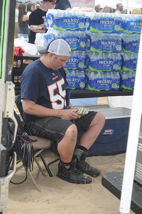 Whiskey, Wine, Swine 2015