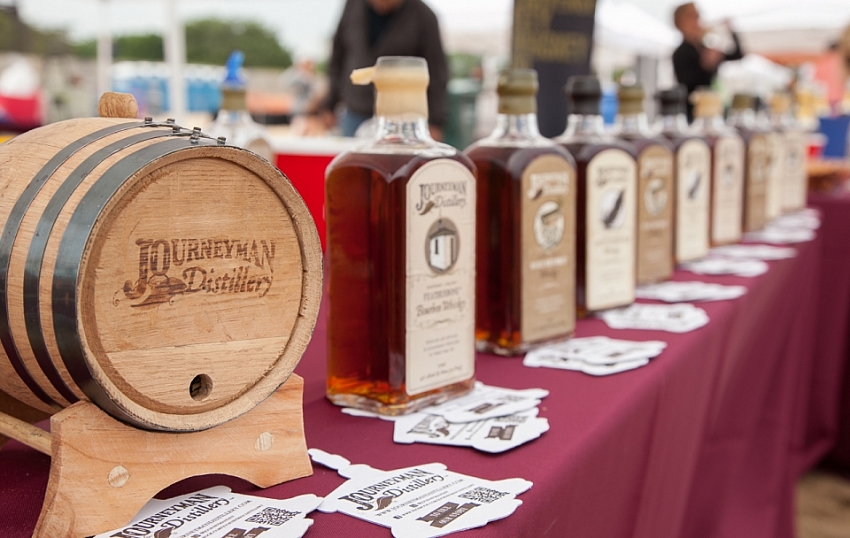 Whiskey, Wine, Swine 2015