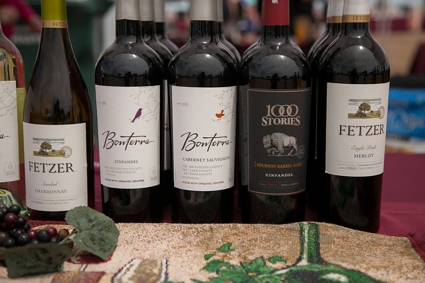 Whiskey, Wine, Swine 2015