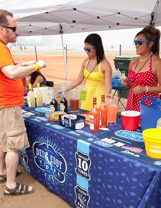 Whiskey, Wine, Swine 2015