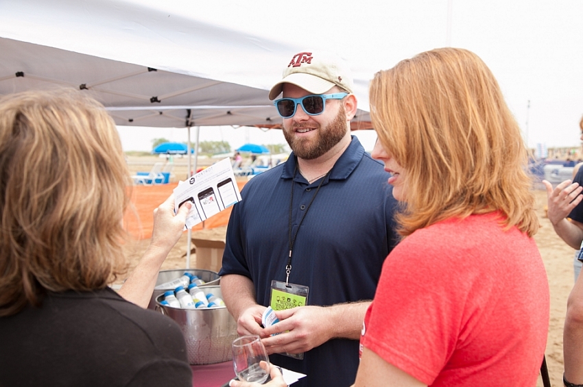 Whiskey, Wine, Swine 2015