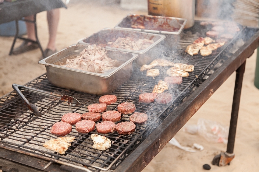 Whiskey, Wine, Swine 2015