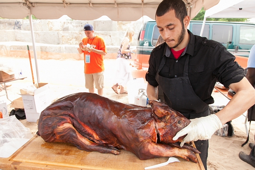 Whiskey, Wine, Swine 2015