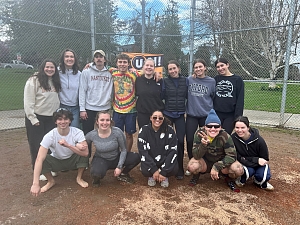 Hardwood Softballs Team Photo