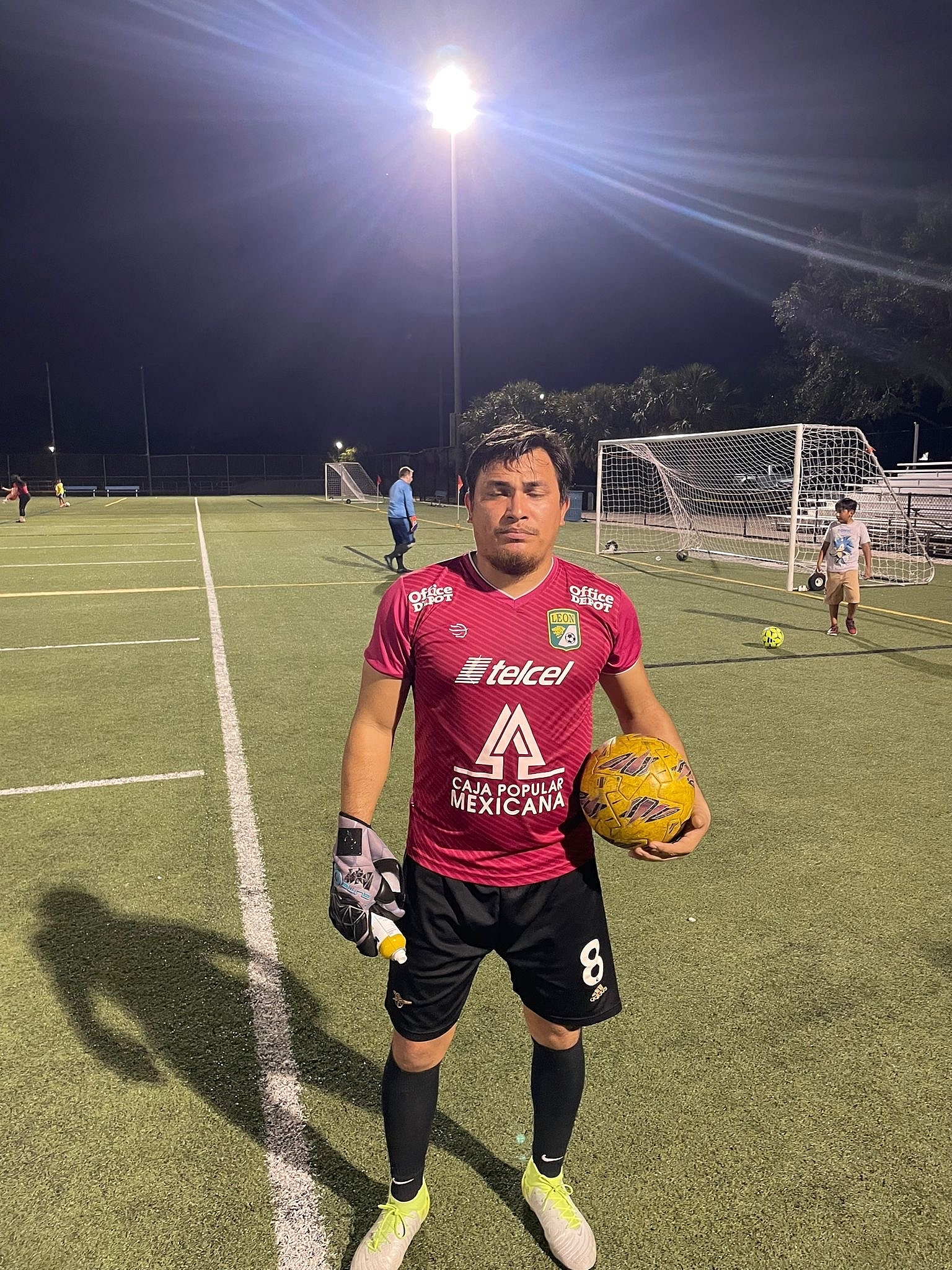 POTG - Fc Bad Knees - M