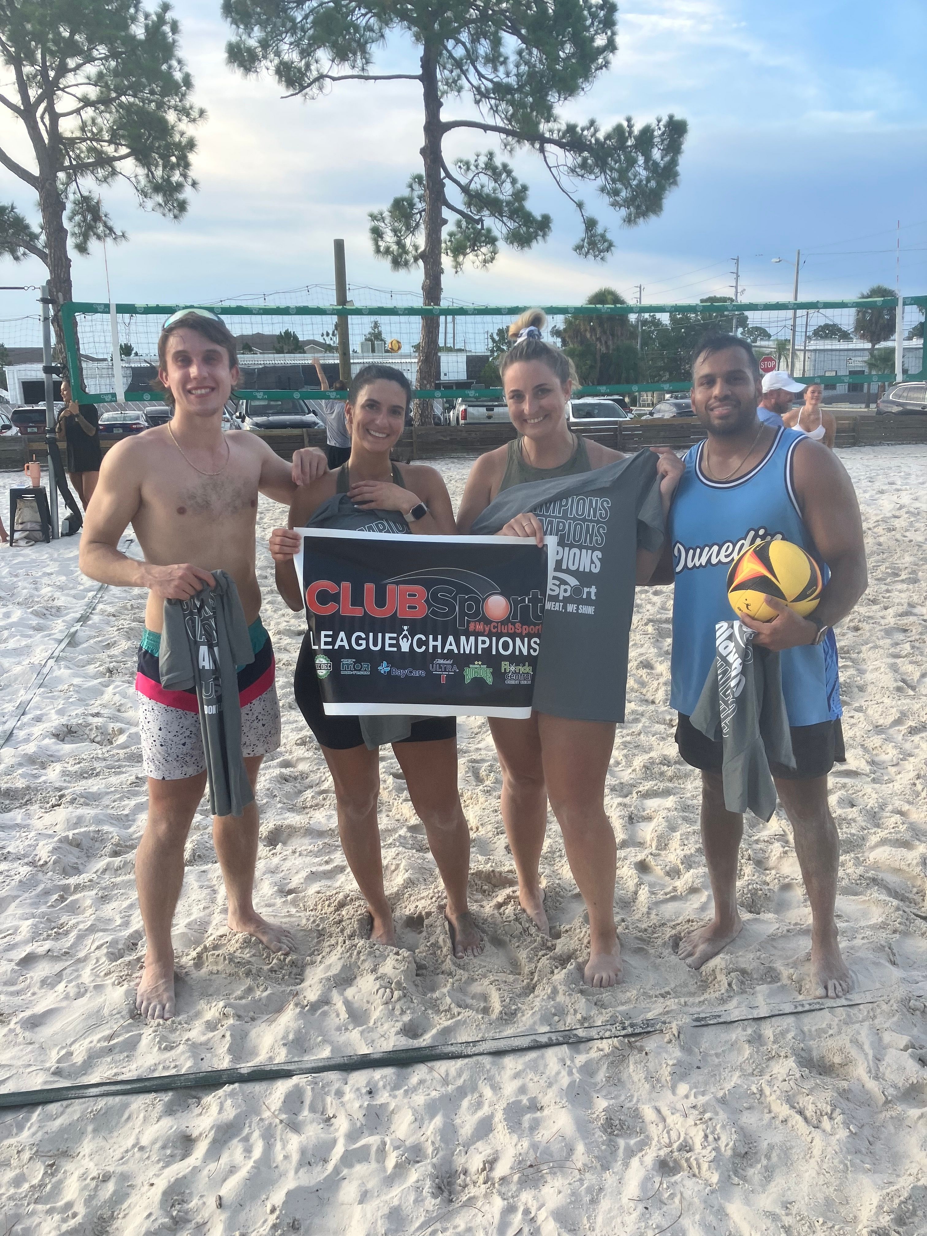 Neazy Caleb Andrea Emily (ia) - CHAMPS