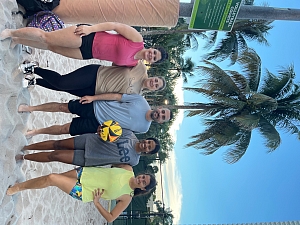 4 Play on Sand Team Photo