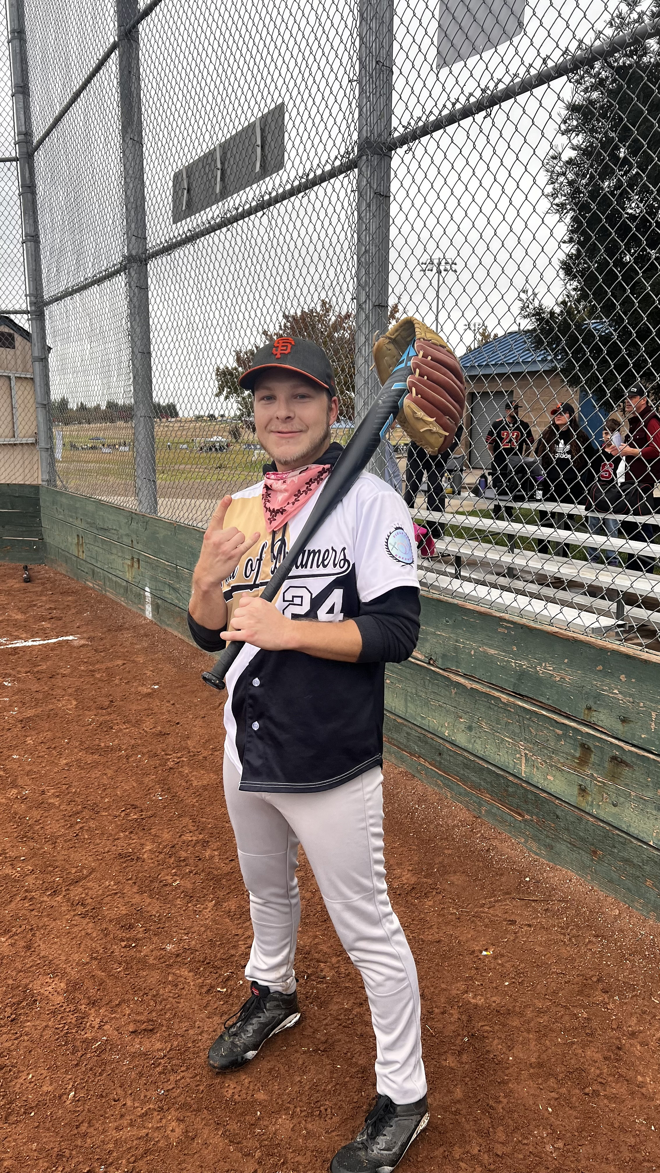 POTG - Gloves N’ Roses