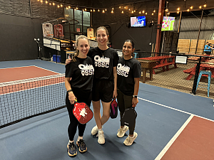 Ladies Who Dink Team Photo