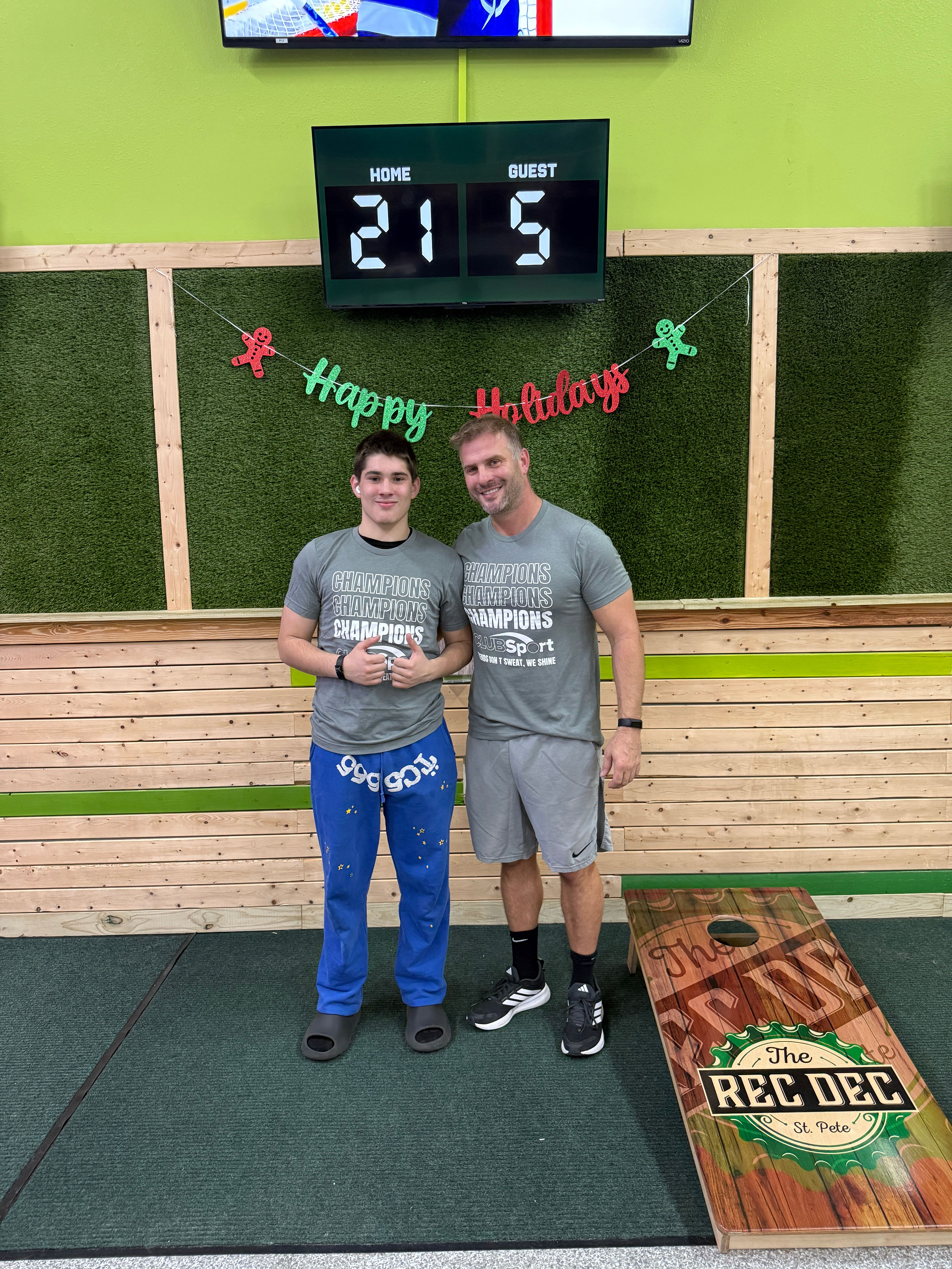 We really suck at Cornhole - CHAMPS