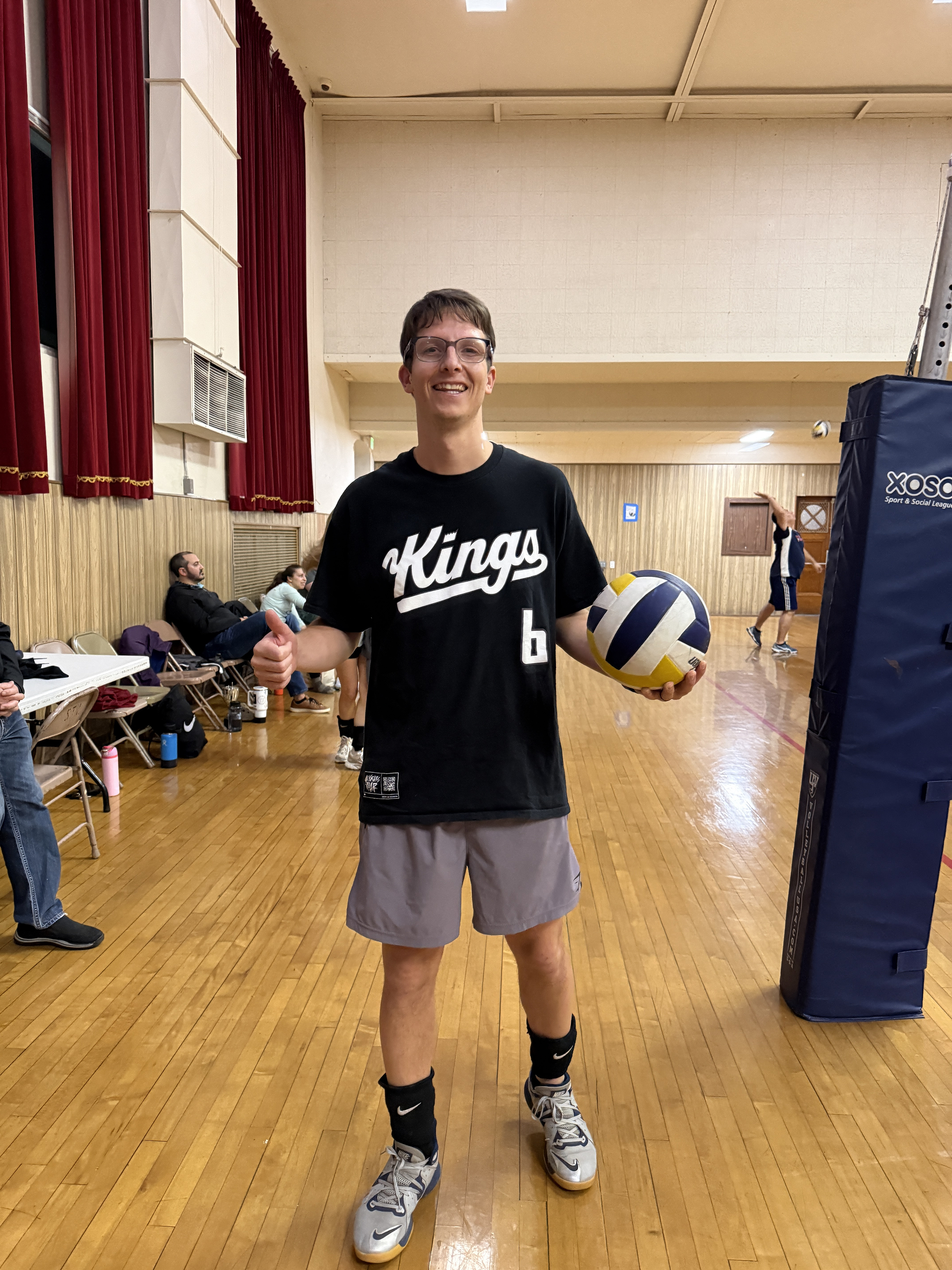 POTG - Champagne Servers