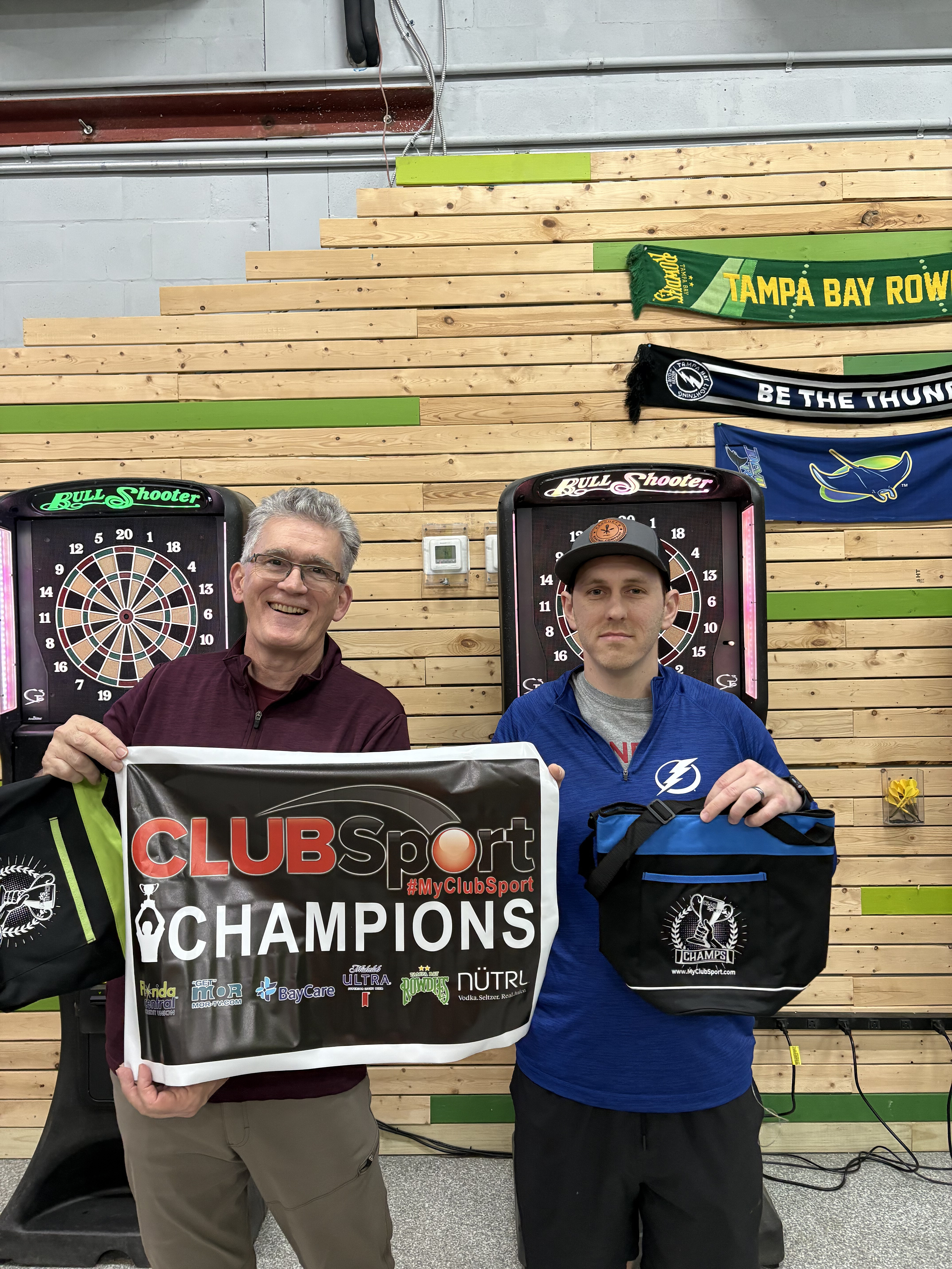 The Strong Chuckers (r)