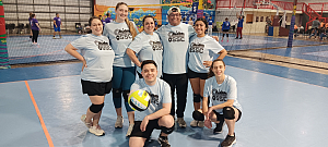 Dig Dynasty Team Photo