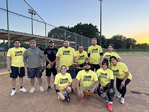 Huevudos Team Photo