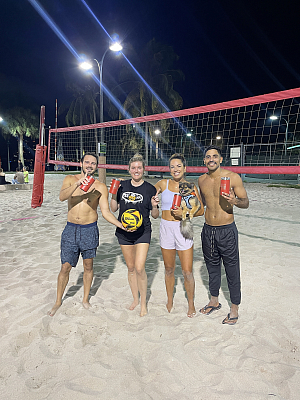 Loser buys beers - Champs Team Photo