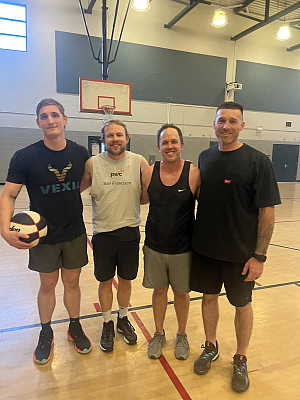 Ballin’ on a Budget Team Photo