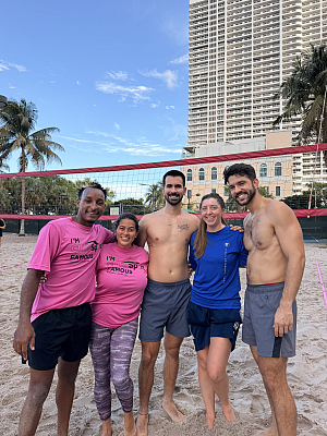 “”Fourplay” on the sand Team Photo